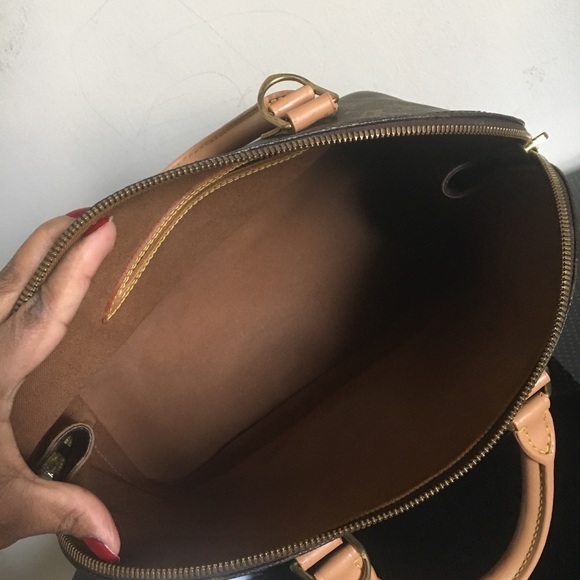 💯%Authentic Louis Vuitton Alma preloved ❤️❤️❤️😘 - Picture 8 of 8